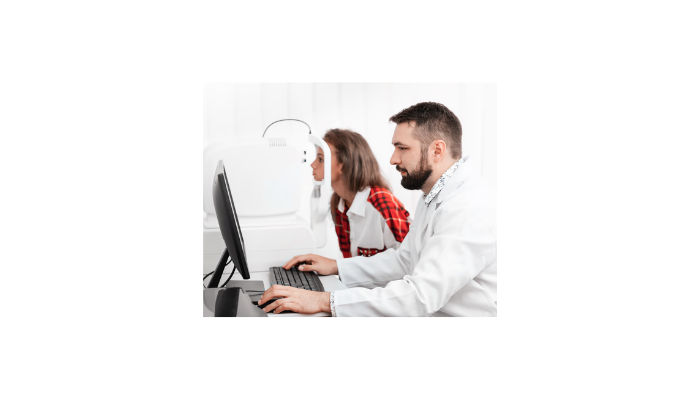 Choosing the Right Eye Surgeon and Clinic
